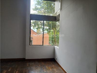 Casa de 3 alcobas en venta en Escobero, Envigado, 147 m² · foto 18 de 20