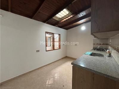 Casa de 3 alcobas en venta en Vegas De La Doctora, Sabaneta, 111 m² · foto 2 de 13