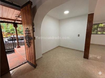 Casa de 3 alcobas en venta en Vegas De La Doctora, Sabaneta, 111 m² · foto 4 de 13