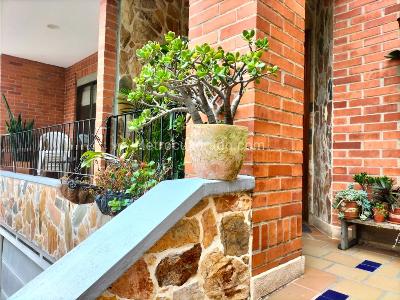 Casa de 3 alcobas en venta en San Jose, Sabaneta, 340 m² · foto 2 de 20
