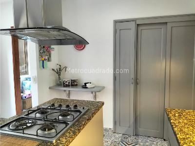 Casa de 3 alcobas en venta en San Jose, Sabaneta, 340 m² · foto 14 de 20