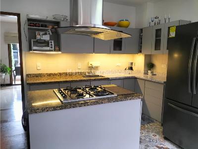 Casa de 3 alcobas en venta en San Jose, Sabaneta, 340 m² · foto 16 de 20