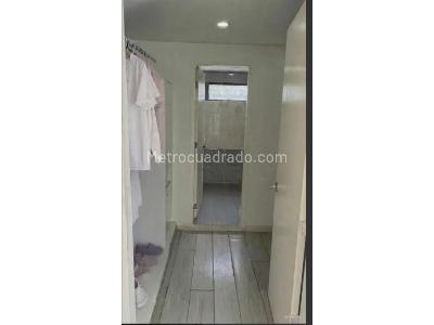 Apartamento de 4 alcobas en venta en El Poblado, Medellín, 230 m² · foto 16 de 18