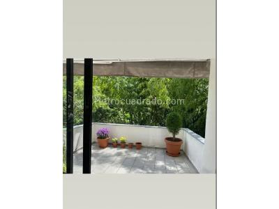 Apartamento de 4 alcobas en venta en El Poblado, Medellín, 230 m² · foto 17 de 18