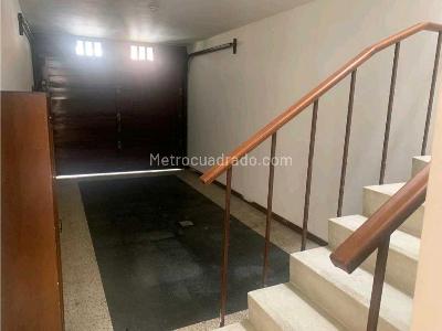 Casa de 4 alcobas en venta en Conquistadores, Medellín, 232 m² · foto 4 de 19