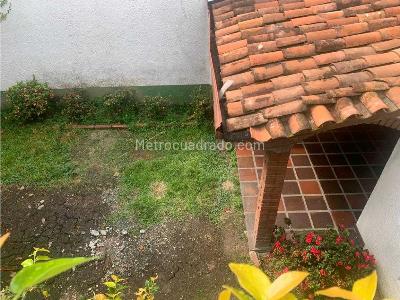 Casa de 4 alcobas en venta en Conquistadores, Medellín, 232 m² · foto 9 de 19