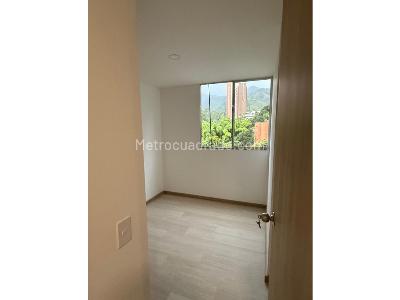 Apartamento de 3 alcobas en venta en Aves Maria, Sabaneta, 62 m² · foto 9 de 18
