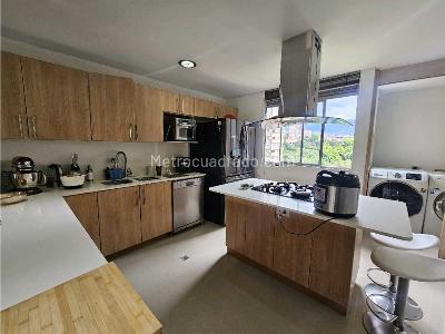 Apartamento en venta en Loma De Benedictinos, Envigado · foto 3 de 20