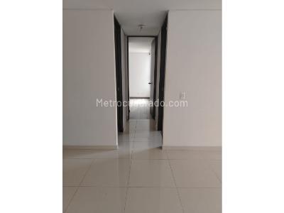 Apartamento en venta en Prados De Sabaneta, Sabaneta · foto 7 de 15