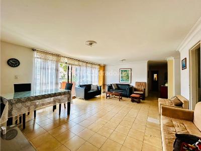 Apartamento de 3 alcobas en venta en Estadio, Medellín, 132 m² · foto 5 de 13