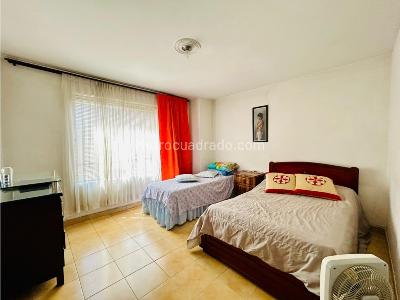 Apartamento de 3 alcobas en venta en Estadio, Medellín, 132 m² · foto 8 de 13