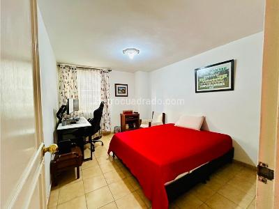 Apartamento de 3 alcobas en venta en Estadio, Medellín, 132 m² · foto 10 de 13