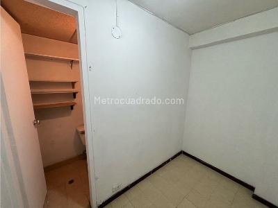 Apartamento de 3 alcobas en arriendo en Loma Benedictinos, Envigado, 89 m² · foto 4 de 17