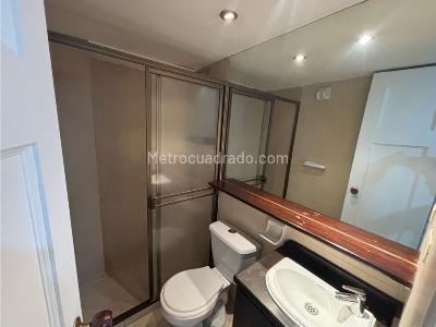 Apartamento de 3 alcobas en arriendo en Loma Benedictinos, Envigado, 89 m² · foto 10 de 17