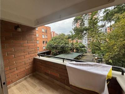 Apartamento de 3 alcobas en arriendo en Loma Benedictinos, Envigado, 89 m² · foto 11 de 17
