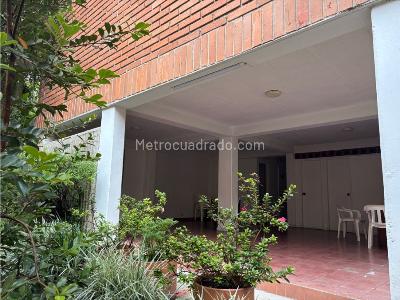 Apartamento de 3 alcobas en arriendo en Loma Benedictinos, Envigado, 89 m² · foto 16 de 17