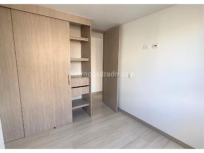 Apartamento de 3 alcobas en venta en Las Lomitas, Sabaneta, 110 m² · foto 18 de 19
