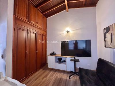 Casa de 3 alcobas en venta en Diego Echavarria, Medellín, 174 m² · foto 13 de 20