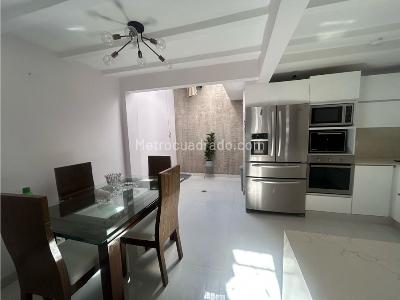 Casa de 3 alcobas en venta en Diego Echavarria, Medellín, 174 m² · foto 16 de 20