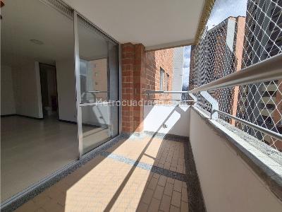 Apartamento en venta en Suramerica, Itagüí · foto 2 de 13