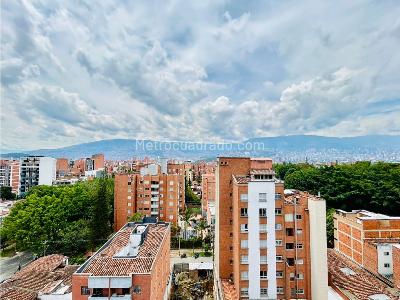 Apartamento de 3 alcobas en venta en La Castellana, Medellín, 178 m² · foto 2 de 17