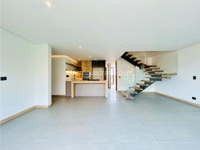 Apartamento de 3 alcobas en venta en La Castellana, Medellín, 178 m² · foto 15 de 17