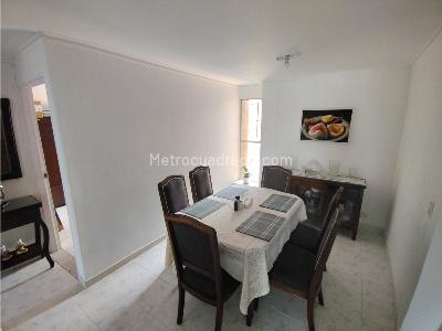 Apartamento en venta en Florida Nueva, Medellín · foto 3 de 16