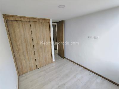 Apartamento de 2 alcobas en venta en Suramerica, Itagüí, 82 m² · foto 10 de 16