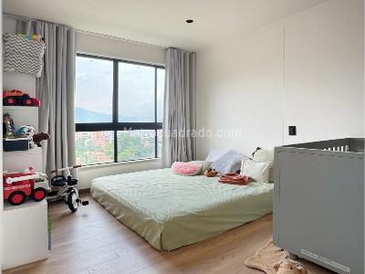 Apartamento de 4 alcobas en venta en Loma De Los Balsos, Medellín, 295 m² · foto 11 de 17