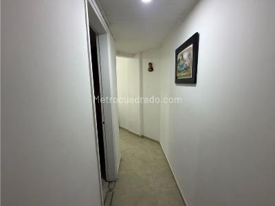 Apartamento en venta en Calasanz, Medellín · foto 8 de 20