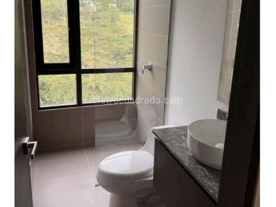 Apartamento de 2 alcobas en venta en Las Palmas, Medellín, 155 m² · foto 6 de 8