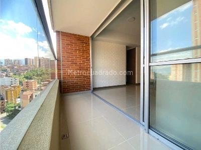 Apartamento de 3 alcobas en venta en Asdesillas, Sabaneta, 80 m² · foto 2 de 20
