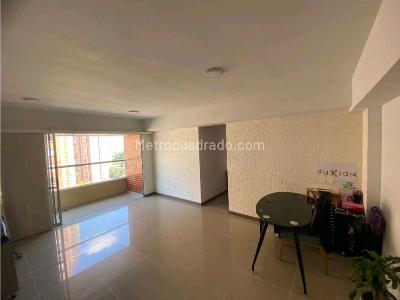 Apartamento de 3 alcobas en venta en Asdesillas, Sabaneta, 80 m² · foto 19 de 20