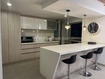 Apartamento en venta en Loma De Los Gonzalez, Medellín · foto 18 de 20