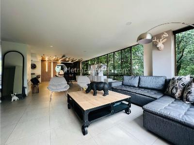 Apartamento en venta en Loma De Los Gonzalez, Medellín · foto 2 de 20