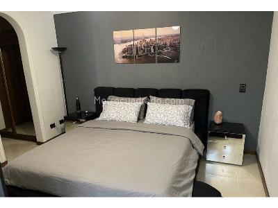 Apartamento de 3 alcobas en venta en Laureles, Medellín, 89 m² · foto 9 de 16