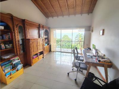 Casa de 5 alcobas en venta en El Poblado, Medellín, 953 m² · foto 13 de 20