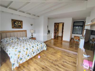 Casa de 5 alcobas en venta en El Poblado, Medellín, 953 m² · foto 16 de 20