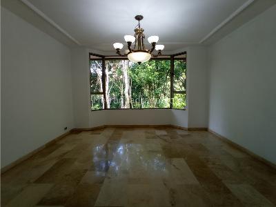 Casa de 5 alcobas en venta en Alto De Las Palmas, Medellín, 389 m² · foto 4 de 20