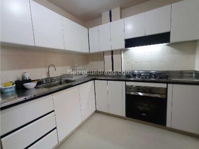 Apartamento en venta en Laureles, Medellín · foto 6 de 17