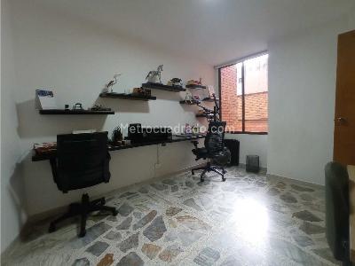 Apartamento en venta en Laureles, Medellín · foto 11 de 17