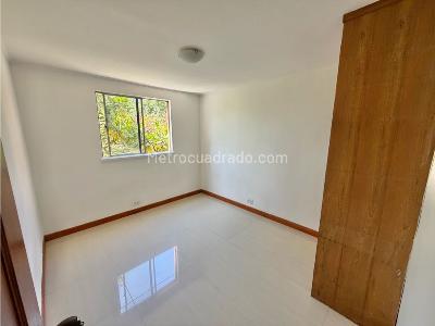 Apartamento en venta en El Poblado, Medellín · foto 8 de 13