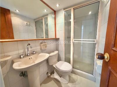 Apartamento en venta en El Poblado, Medellín · foto 9 de 13