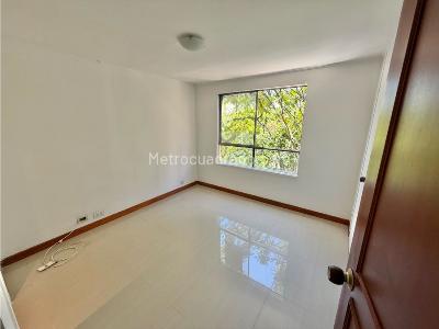 Apartamento en venta en El Poblado, Medellín · foto 11 de 13