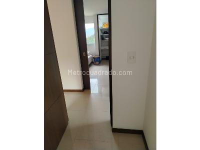 Apartamento de 3 alcobas en venta en La Doctora, Sabaneta, 83 m² · foto 9 de 12