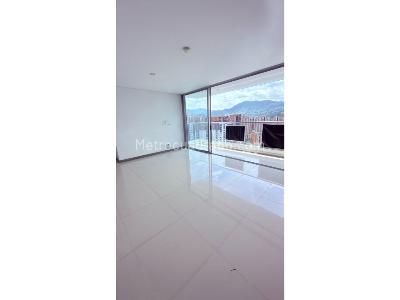 Apartamento en venta en Suramerica, Itagüí · foto 3 de 17