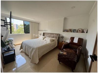 Apartamento de 3 alcobas en venta en El Tesoro, Medellín, 117 m² · foto 14 de 20