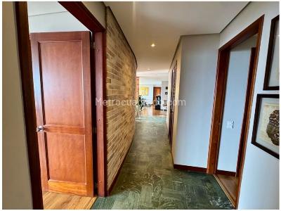 Apartamento de 3 alcobas en venta en La Calera, Medellín, 172 m² · foto 11 de 20