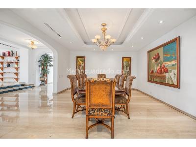 Apartamento de 5 alcobas en venta en El Poblado, Medellín, 988 m² · foto 6 de 20