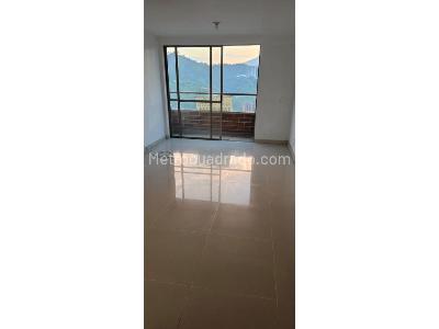 Apartamento de 3 alcobas en venta en Las Lomitas, Sabaneta, 72 m² · foto 2 de 10